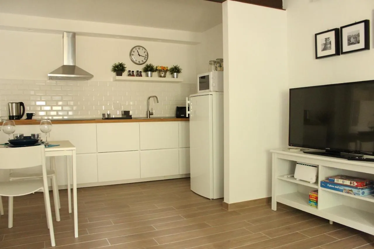 Art Apartment Borgo Stella Florence